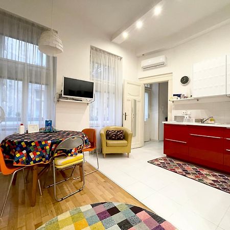 Rainbow Pearl Apartment At St Stephen' S Basilica Budapeszt Zewnętrze zdjęcie